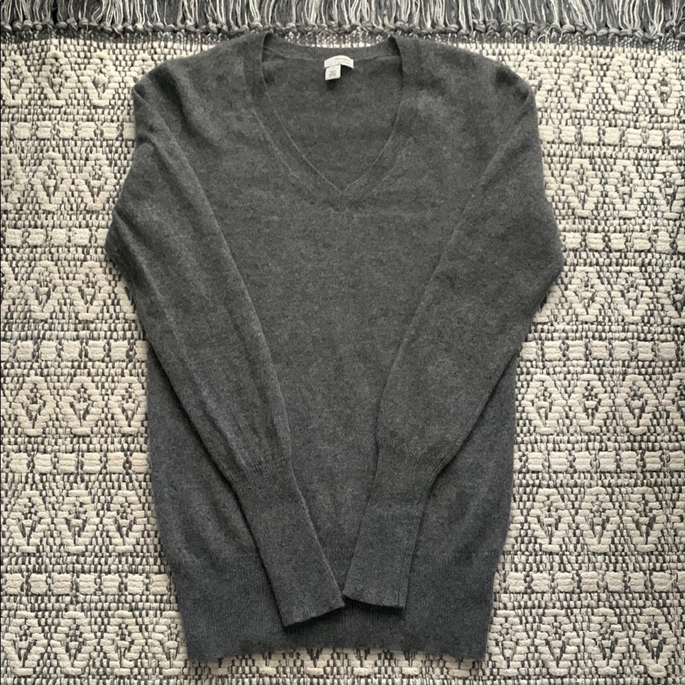 Gray V-Neck Women's Cashmere Sweater